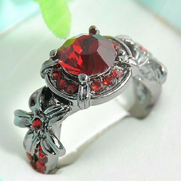 Round Ruby Black Gold Plated Ring - Picture 5 of 5